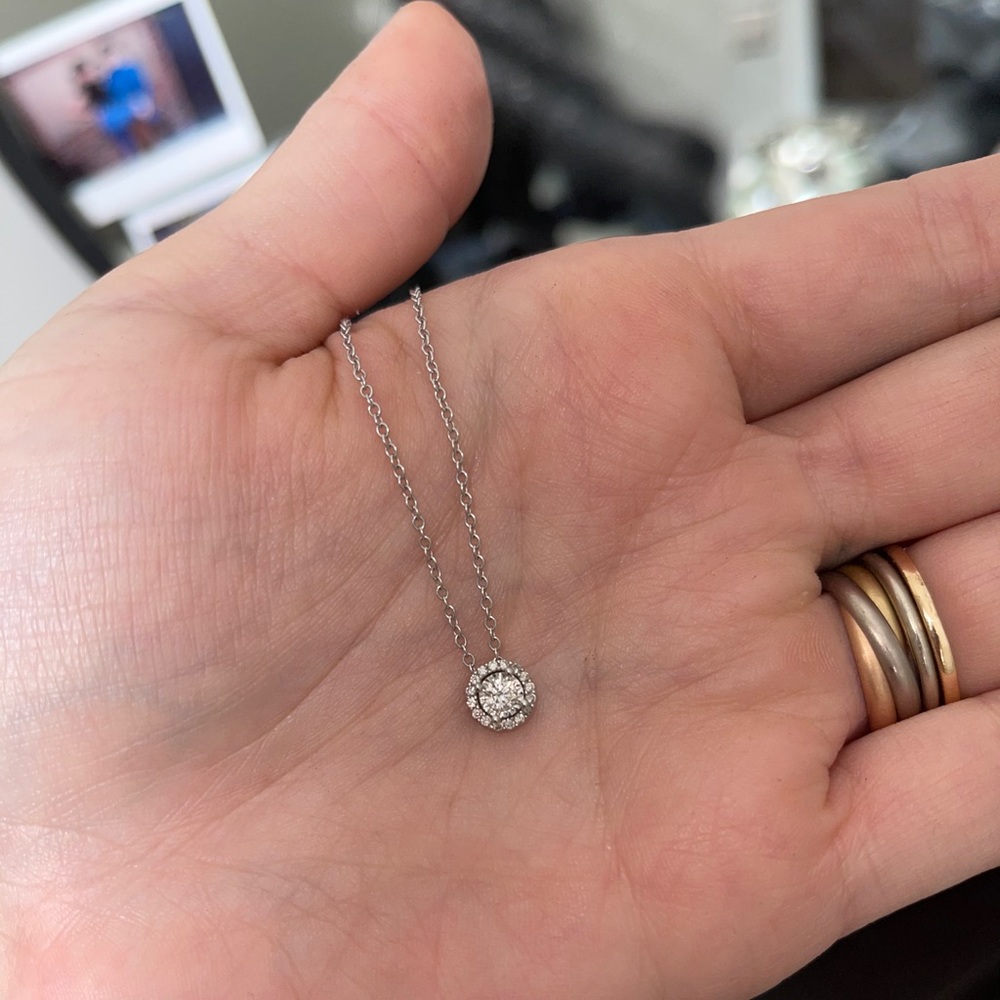 Halo diamond necklace